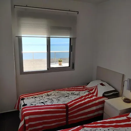 Piso De Lujo En Club Apartamento